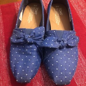Polka Dot Bow Toms